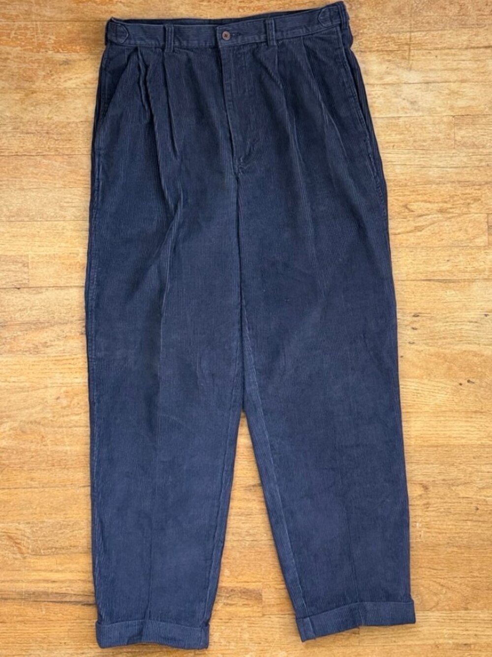 Vintage Mens Izod Corduroys Size 32x31 Faded Blue Pleated Pants Cotton Trousers
